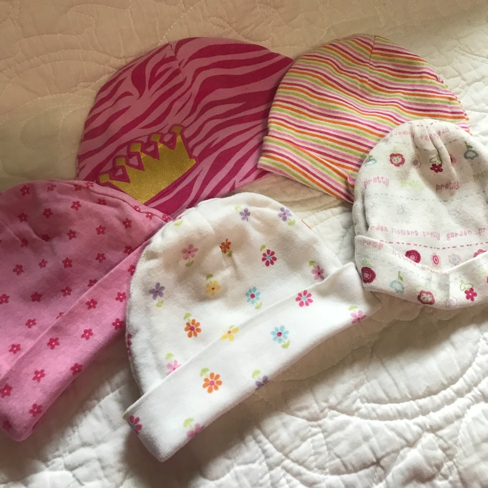 Baby hats 0-6 months